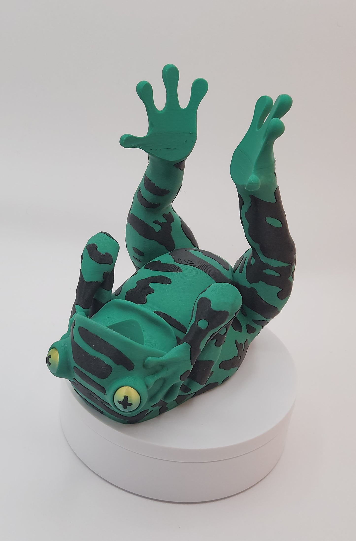 Toadally Tipsy: Frog Wine Bottle Holder - Starzy Creations