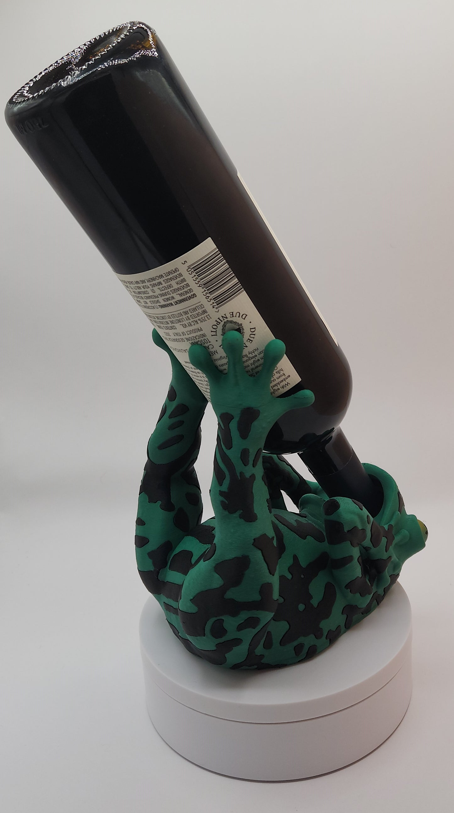 Toadally Tipsy: Frog Wine Bottle Holder - Starzy Creations